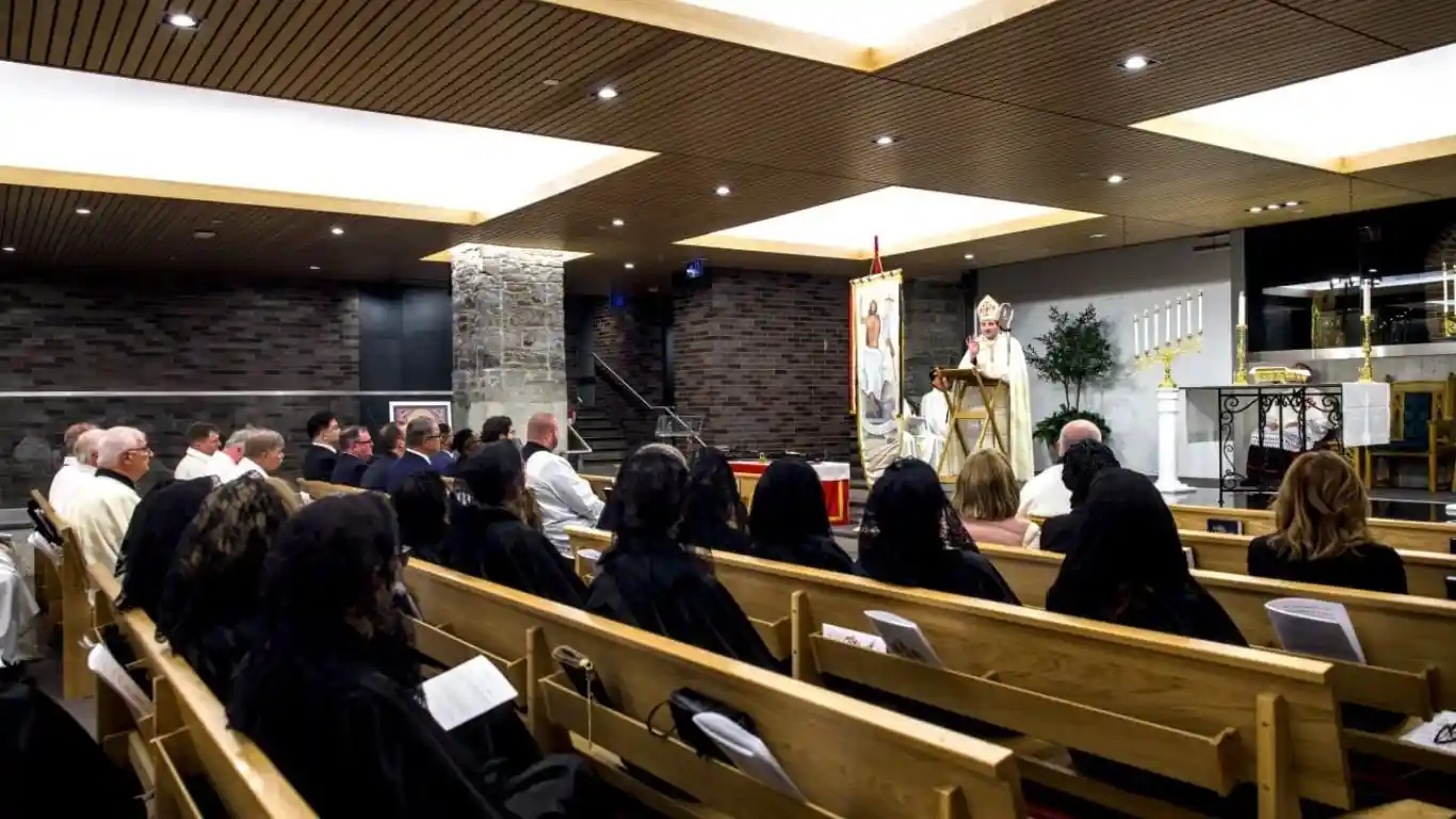 Members of the Toronto Lieutenancy at Mass